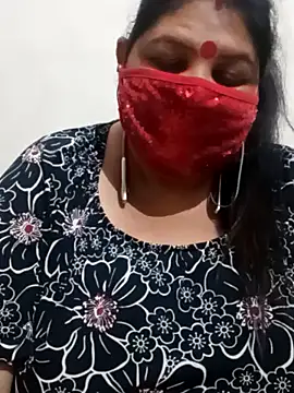 Snapshot of Shoni__ chatting on December 26, 2024, 5:51 pm Shoni online show from December 26, 2024, 5:51 pm