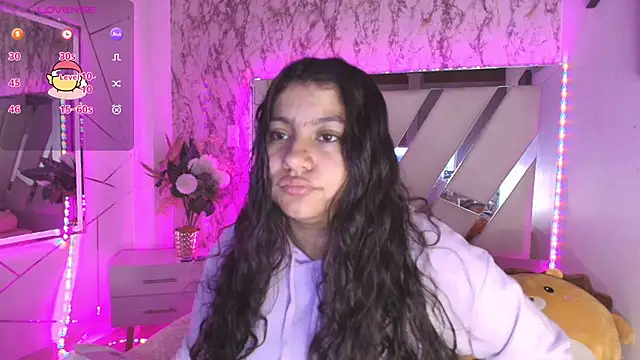 Snapshot of Miaa_Smiith1 chatting on December 10, 2024, 11:32 am Miaa Smiith1 online show from December 10, 2024, 11:32 am