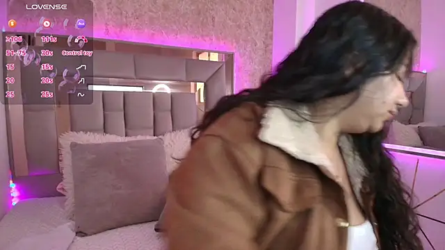 Snapshot of Miaa_Smiith1 chatting on January 8, 2025, 11:43 am Miaa Smiith1 online show from January 8, 2025, 11:43 am