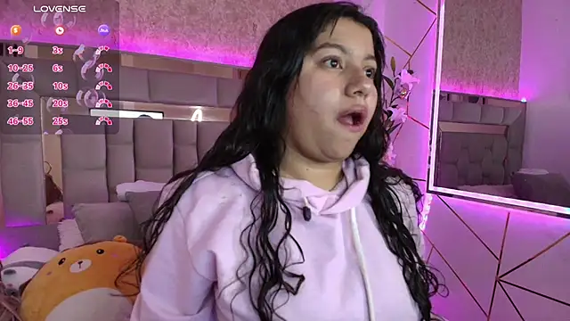 Snapshot of Miaa_Smiith1 chatting on January 19, 2025, 3:18 am Miaa Smiith1 online show from January 19, 2025, 3:18 am