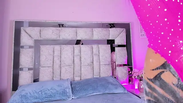 Snapshot of Sara_Greey chatting on September 20, 2025, 3:13 pm Sara Greey online show from September 20, 2025, 3:13 pm