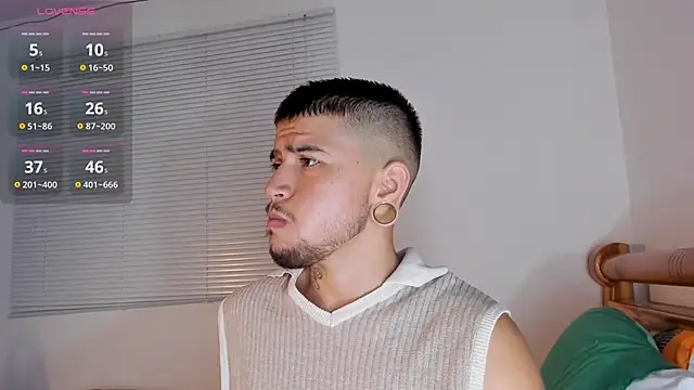 ftmphilip  online show from November 23, 2025, 12:54 am