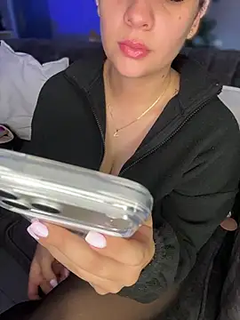 GabriellaFerrer online show from November 26, 2025, 10:05 am