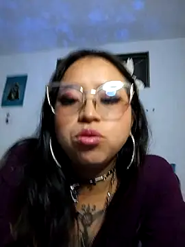 Snapshot of Moon_Water__ chatting on November 14, 2025, 3:44 pm Moon Water online show from November 14, 2025, 3:44 pm