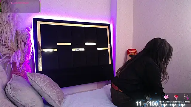 Moon Water   online show from March 10, 2026, 11:37 am