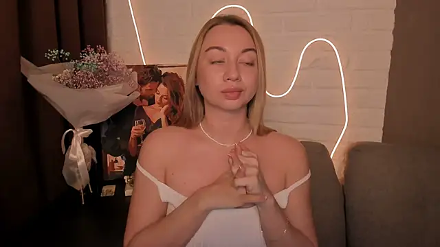 DanielaWisse online show from December 26, 2024, 2:44 am