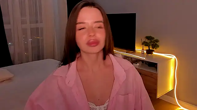 AmeliaBrian online show from December 22, 2024, 7:52 pm