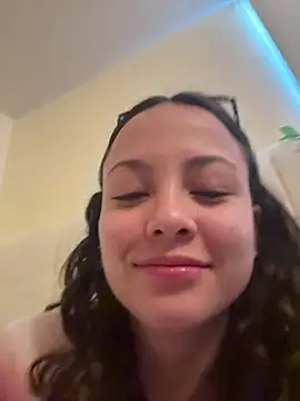 Megan Rodrigo online show from February 28, 2026, 11:55 am