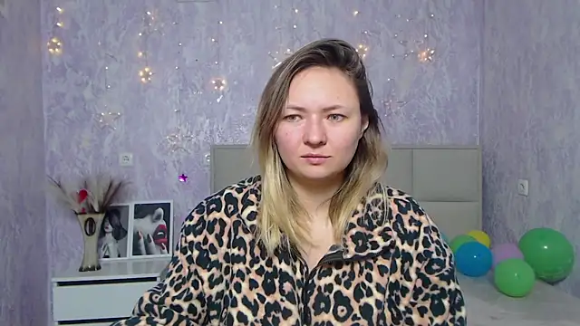 SallyVerda online show from January 17, 2025, 6:23 pm