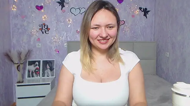 SallyVerda online show from February 12, 2025, 10:37 pm