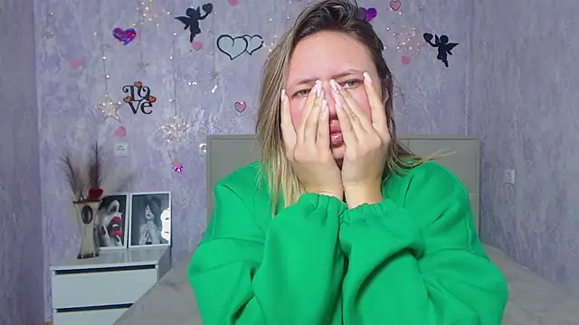 SallyVerda online show from February 24, 2025, 6:47 pm