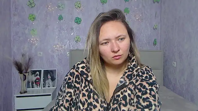 SallyVerda online show from March 20, 2025, 6:42 pm