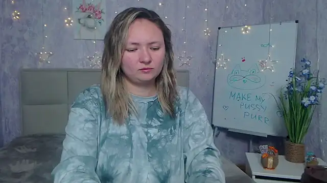 SallyVerda online show from November 6, 2025, 6:42 pm