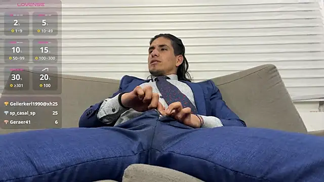 Tom blunt96 online show from February 13, 2025, 5:48 am