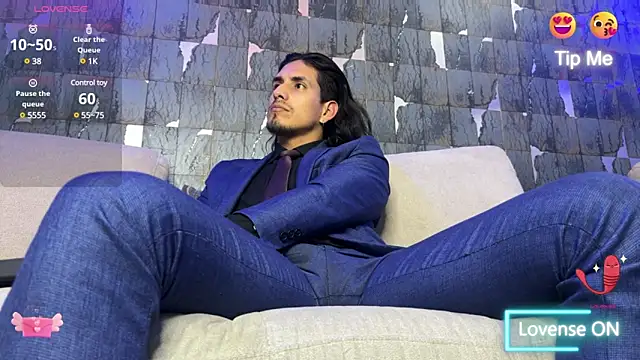 Tom blunt96 online show from February 28, 2025, 8:42 am