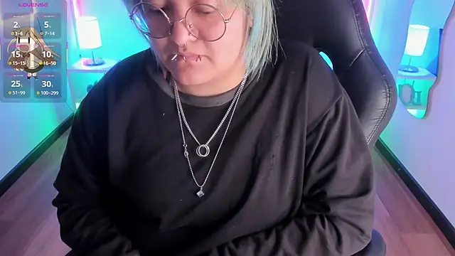 Snapshot of lucky-leah chatting on January 16, 2026, 4:16 am lucky-leah online show from January 16, 2026, 4:16 am