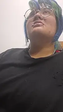 Snapshot of lucky-leah chatting on February 3, 2026, 3:26 am lucky-leah online show from February 3, 2026, 3:26 am