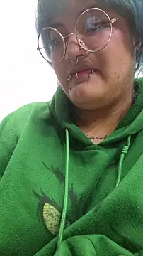 Snapshot of lucky-leah chatting on February 20, 2026, 6:26 am lucky-leah online show from February 20, 2026, 6:26 am