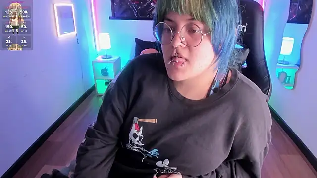 Snapshot of lucky-leah chatting on February 24, 2026, 3:48 am lucky-leah online show from February 24, 2026, 3:48 am