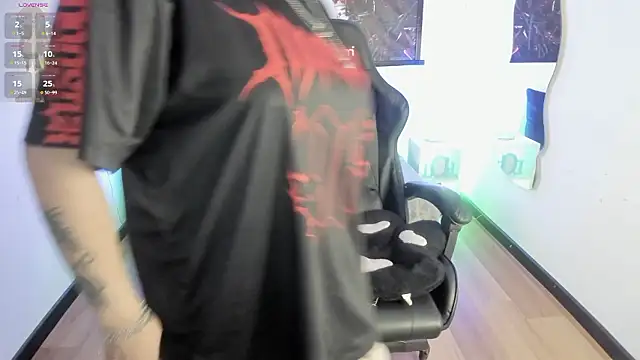 Snapshot of lucky-leah chatting on February 26, 2026, 4:11 am lucky-leah online show from February 26, 2026, 4:11 am