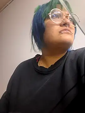 Snapshot of lucky-leah chatting on February 28, 2026, 2:56 am lucky-leah online show from February 28, 2026, 2:56 am