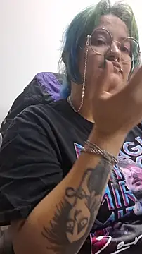 lucky-leah online show from March 27, 2026, 3:56 am