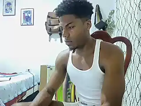 Snapshot of andrews2399 chatting on December 30, 2024, 3:03 am andrews2399 online show from December 30, 2024, 3:03 am