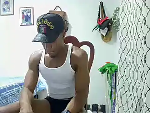 Snapshot of andrews2399 chatting on December 31, 2024, 7:20 am andrews2399 online show from December 31, 2024, 7:20 am