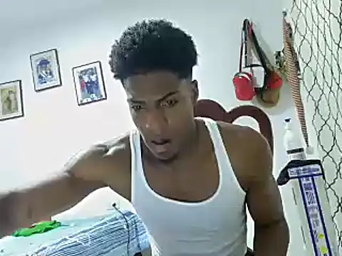 Snapshot of andrews2399 chatting on January 10, 2025, 1:42 am andrews2399 online show from January 10, 2025, 1:42 am