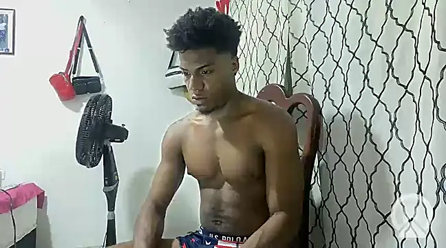 Snapshot of andrews2399 chatting on February 10, 2025, 1:03 am andrews2399 online show from February 10, 2025, 1:03 am