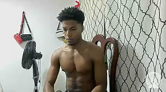 Snapshot of andrews2399 chatting on February 11, 2025, 1:10 am andrews2399 online show from February 11, 2025, 1:10 am