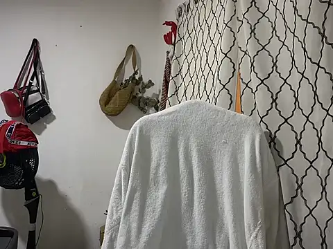 Snapshot of andrews2399 chatting on September 28, 2025, 4:56 pm andrews2399 online show from September 28, 2025, 4:56 pm