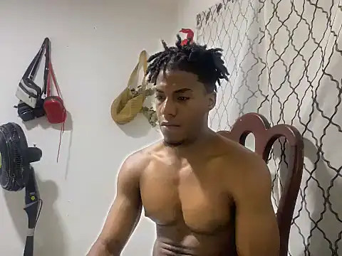 Snapshot of andrews2399 chatting on November 13, 2025, 2:43 am andrews2399 online show from November 13, 2025, 2:43 am