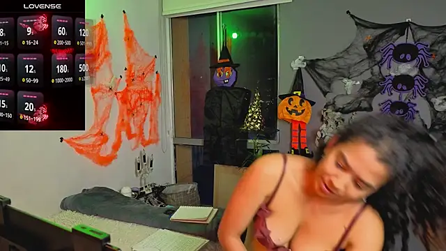 Snapshot of arteverena chatting on October 16, 2025, 12:11 am arteverena online show from October 16, 2025, 12:11 am