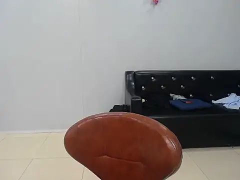 Love bug15 online show from March 4, 2025, 4:20 pm