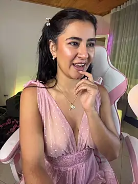 Violetta kim1 online show from April 6, 2026, 12:17 pm