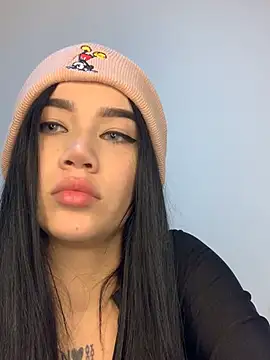 Ambar R0SSE online show from March 4, 2025, 3:22 am