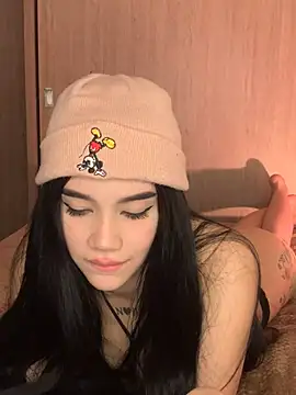 Ambar R0SSE online show from March 5, 2025, 6:01 am