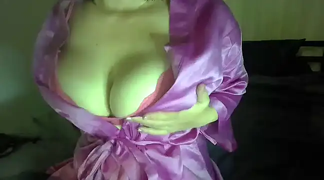 Snapshot of XxxAprilxxX chatting on January 23, 2025, 12:52 pm XxxAprilxxX online show from January 23, 2025, 12:52 pm