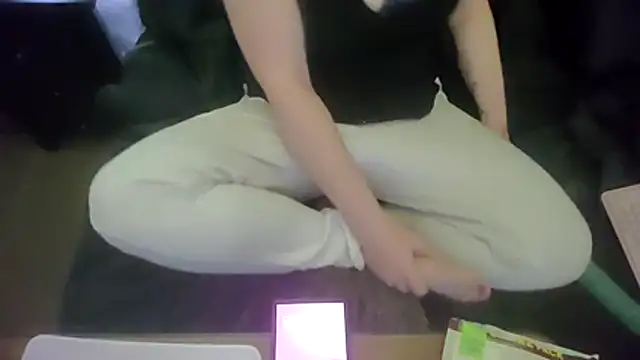 Snapshot of XxxAprilxxX chatting on October 29, 2025, 2:58 am XxxAprilxxX online show from October 29, 2025, 2:58 am