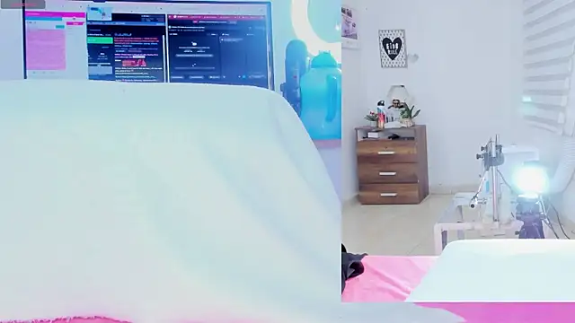 Daki Ume  online show from January 13, 2026, 2:39 am