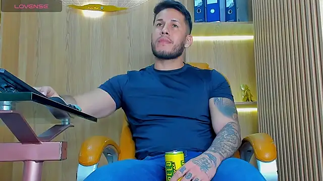 Snapshot of George_Diesell chatting on September 8, 2025, 9:25 pm George Diesell online show from September 8, 2025, 9:25 pm