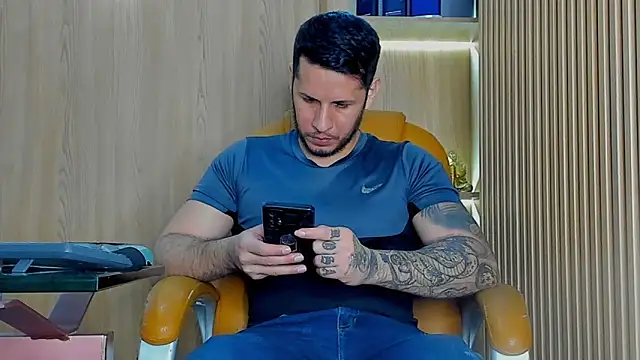 Snapshot of George_Diesell chatting on February 11, 2026, 4:17 am George Diesell online show from February 11, 2026, 4:17 am