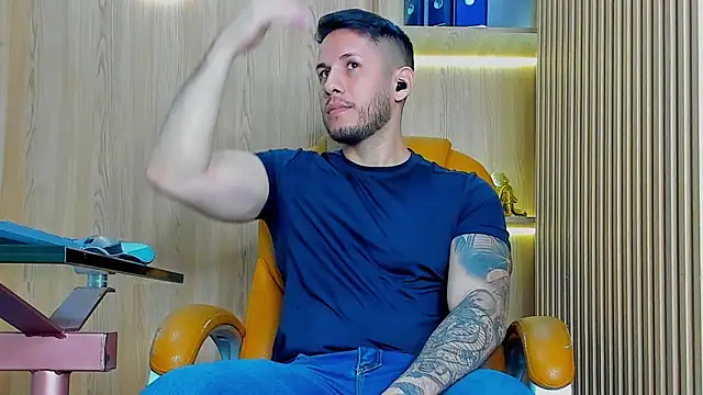 Snapshot of George_Diesell chatting on February 15, 2026, 6:59 pm George Diesell online show from February 15, 2026, 6:59 pm