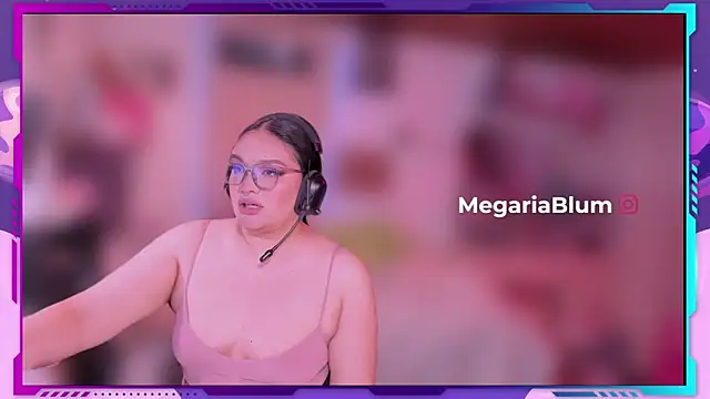 MegariaB online show from May 24, 2026, 4:50 am