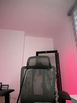 evangeline ch online show from October 13, 2025, 3:12 pm