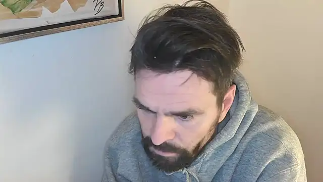 Snapshot of TB1977DK chatting on January 15, 2026, 5:05 pm TB1977DK online show from January 15, 2026, 5:05 pm