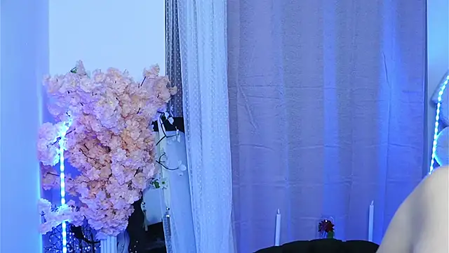 ivyleague  online show from March 24, 2026, 6:13 pm