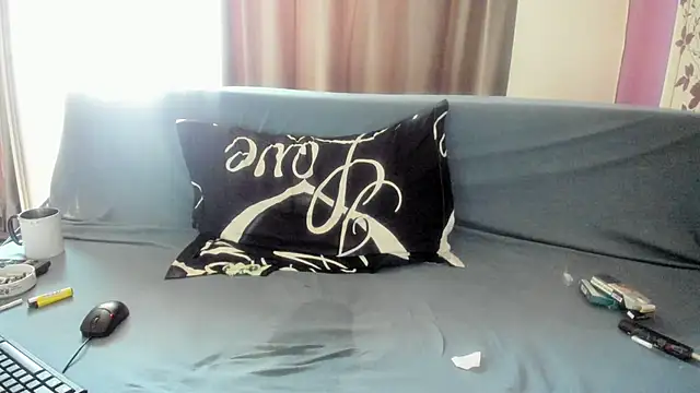 Snapshot of Dyana_Kaylinn chatting on February 23, 2025, 11:11 am Dyana Kaylinn online show from February 23, 2025, 11:11 am
