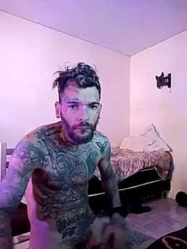 Yuni clavwro online show from October 13, 2025, 7:47 pm